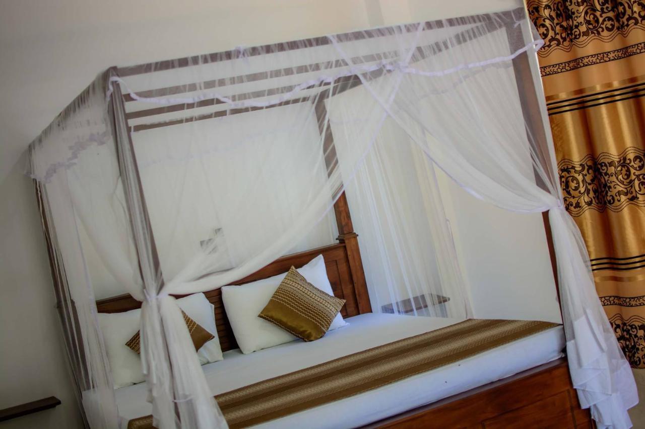 Villa Fiori Hikkaduwa Ngoại thất bức ảnh