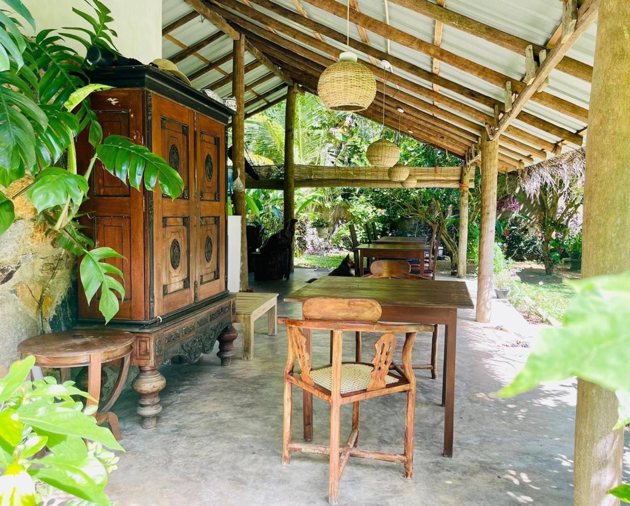 Villa Fiori Hikkaduwa Ngoại thất bức ảnh