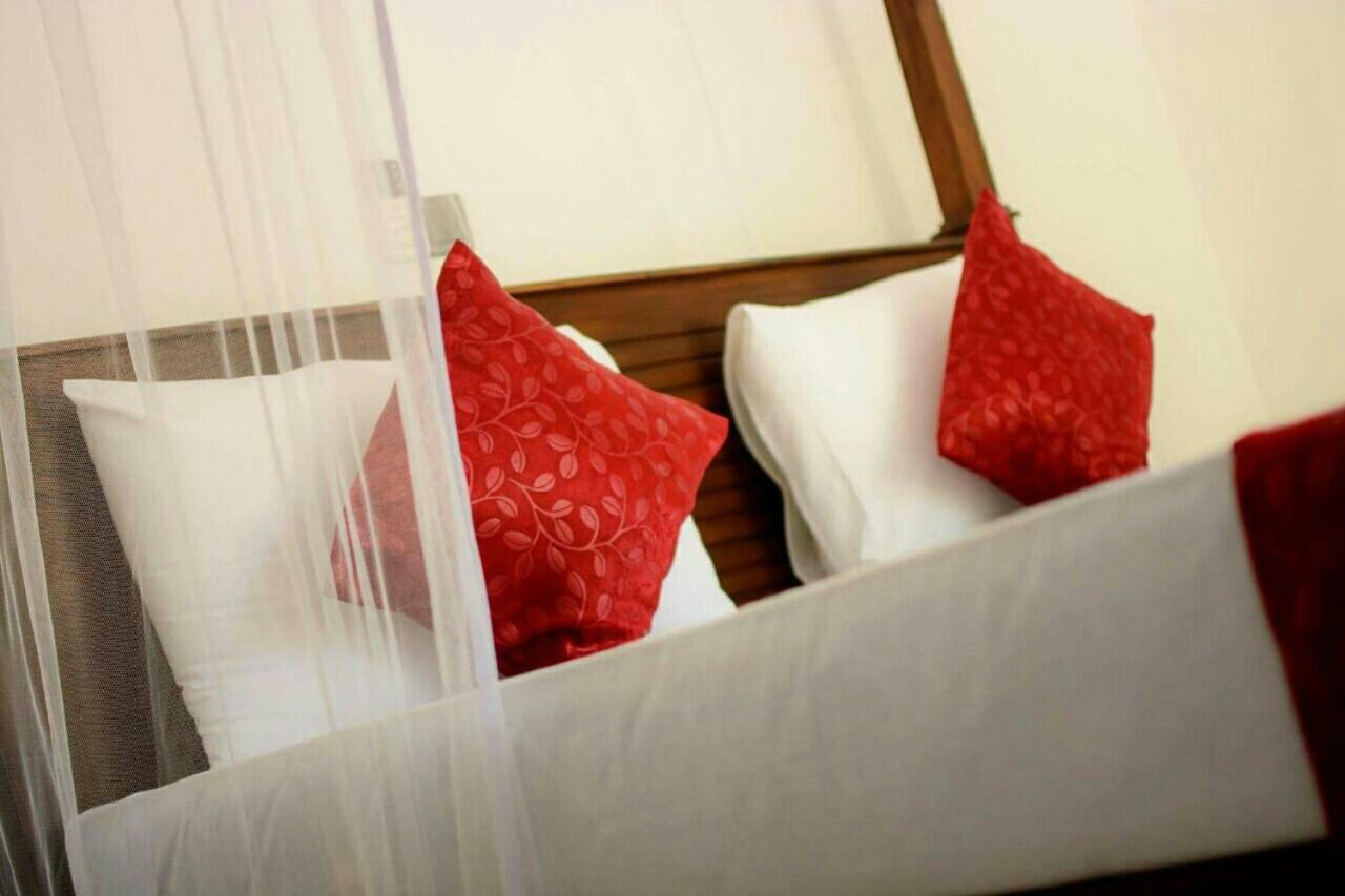 Villa Fiori Hikkaduwa Ngoại thất bức ảnh